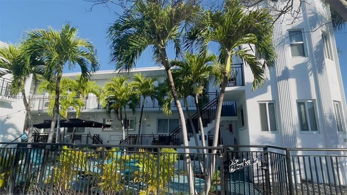 8100 Harding Ave Miami Beach, Miami Beach FL 33140