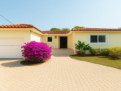 9457 Carlyle Ave, Surfside FL 33154