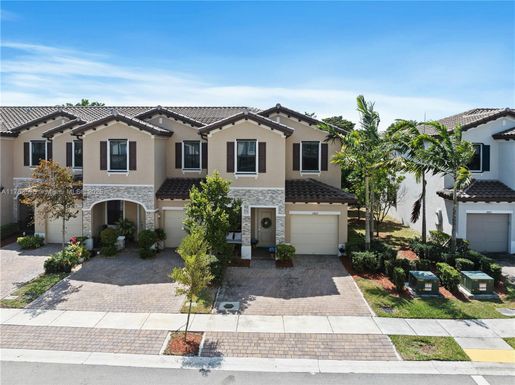5420 SW 14th Ct, North Lauderdale FL 33068