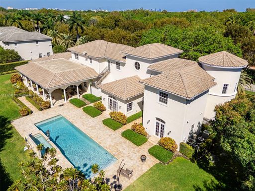 9076 SW 59th Ct, Pinecrest FL 33156