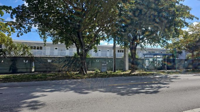 18975 NE 2nd Ave # 1203, Miami FL 33179