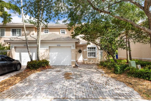 17155 NW 23rd St, Pembroke Pines FL 33028