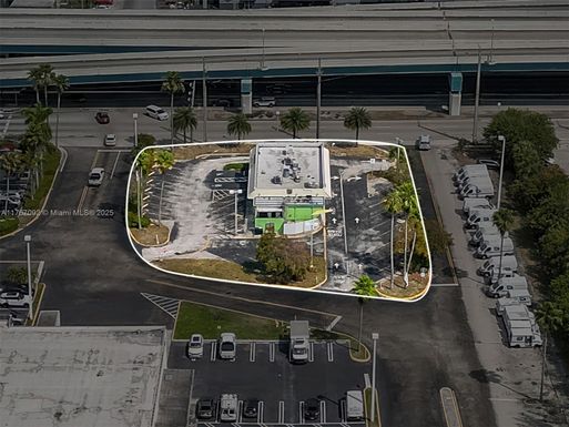7490 NW 25th St, Miami FL 33122