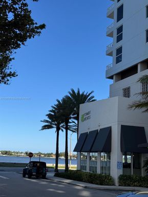 1551 N Flagler Dr # 1110, West Palm Beach FL 33401