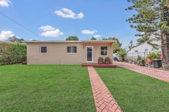 15840 NE 14th Ct, North Miami Beach FL 33162