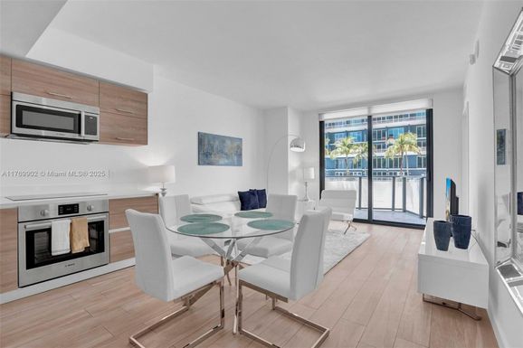 1300 S Miami Ave # 1208, Miami FL 33130