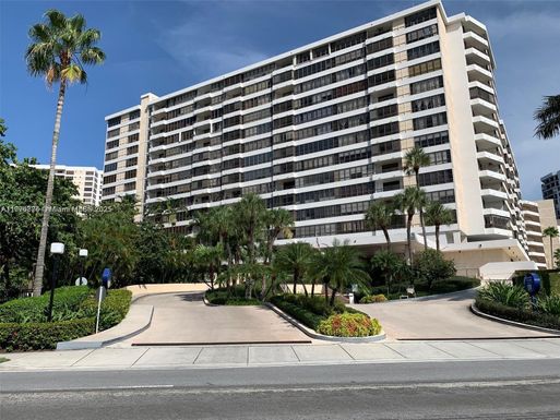 500 Three Islands Blvd # 307, Hallandale Beach FL 33009