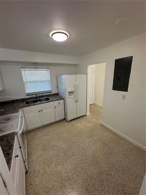 318 Tarpon Dr # 2, Cape Coral FL 33904