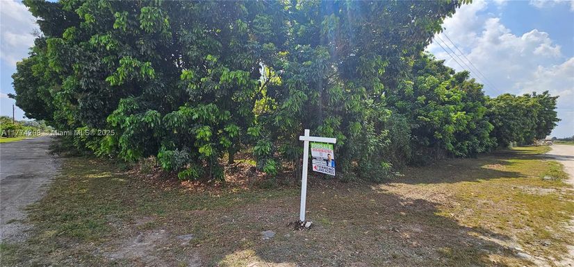 15300 SW 193rd Ave, Miami FL 33187