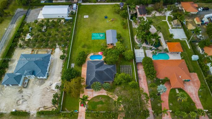 19780 SW 208th St, Miami FL 33187