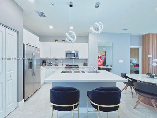 8167 NW 41st St # 410, Doral FL 33166