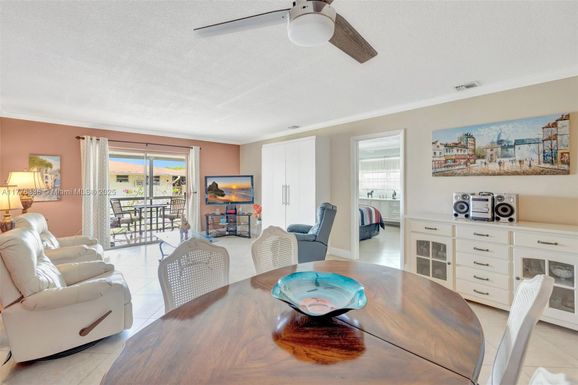 16900 NE 14th Ave # 314, Miami FL 33162