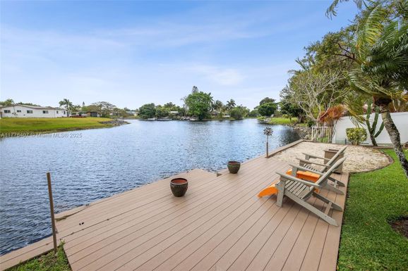 2200 NW 66th Ave, Margate FL 33063