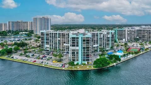 200 Leslie Dr # 719, Hallandale Beach FL 33009