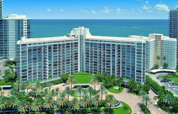 10275 Collins Ave # 1028, Bal Harbour FL 33154