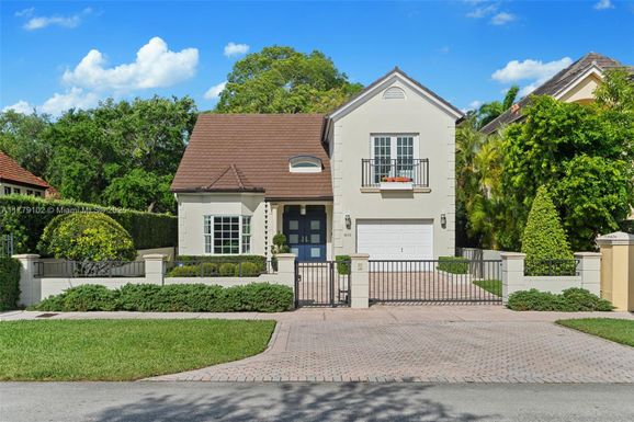 6110 Maggiore St, Coral Gables FL 33146