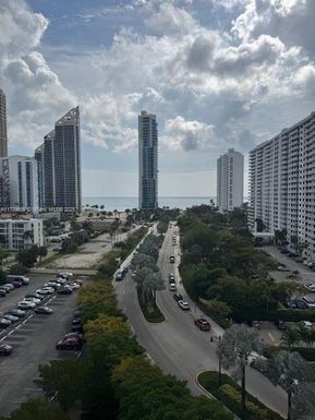 231 174th St # 1112, Sunny Isles Beach FL 33160