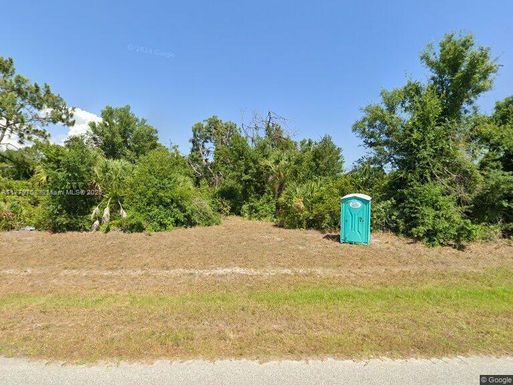 136 Smallwood Rd, Port Charlotte FL 33947