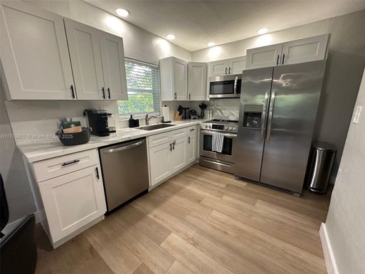 1712 SW 20th St, Fort Lauderdale FL 33315