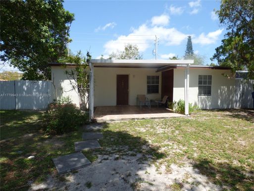 1601 NE 182nd St, North Miami Beach FL 33162