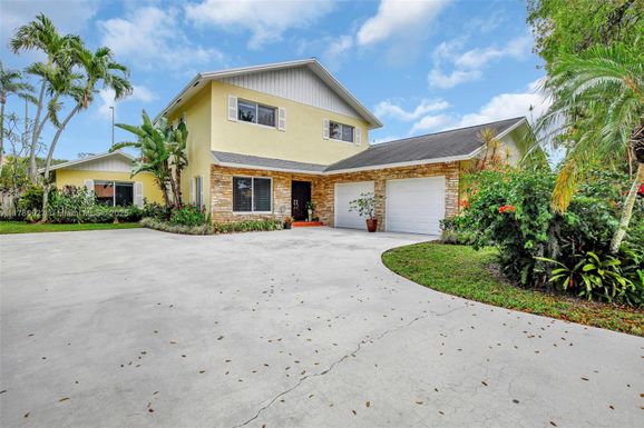 1780 SW 51st Ter, Plantation FL 33317