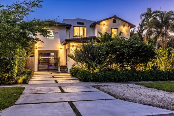 436 NE 88th St, El Portal FL 33138