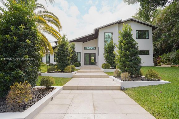 5251 NW 80th Ter, Parkland FL 33067