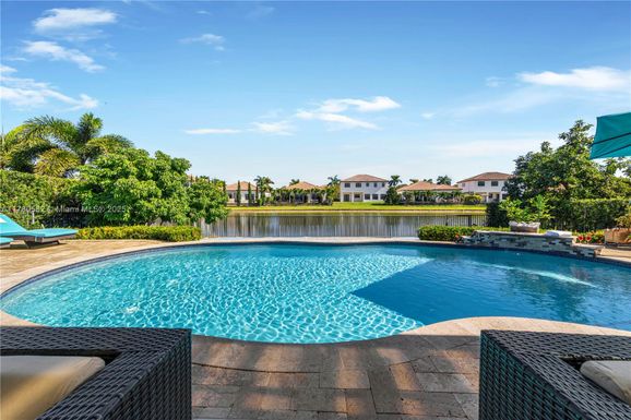 3057 NW 84th Way, Cooper City FL 33024