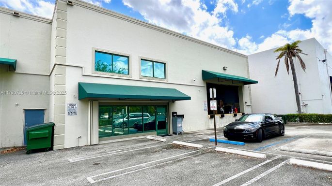 8470 NW 30th Ter # 8470, Doral FL 33122