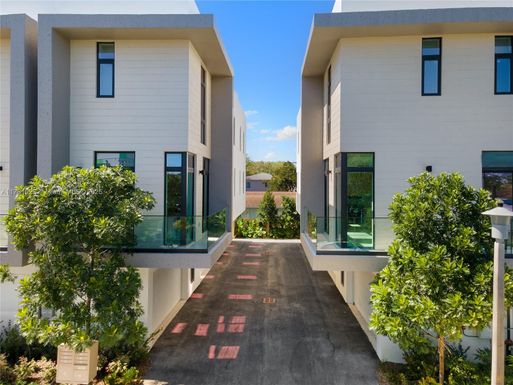 2501 SW 27 ST # 2, Miami FL 33133