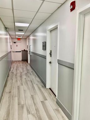 8080 W Flagler St Suite3f, Miami FL 33144