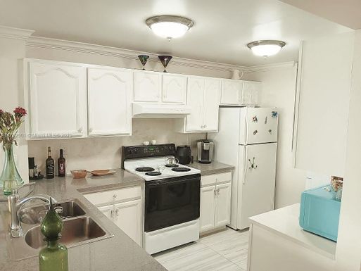 9900 S Ocean Dr # 106, Jensen Beach FL 34957