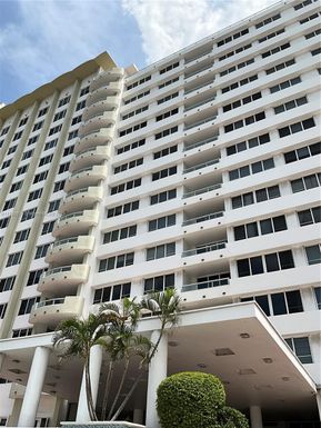 5005 Collins Ave # 109, Miami Beach FL 33140