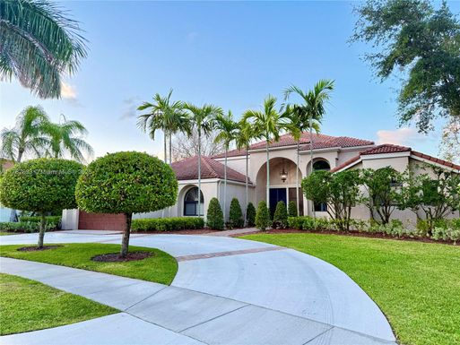 400 Alexandra Cir, Weston FL 33326