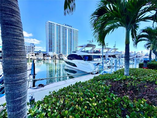 17211 Biscayne Blvd, Boat Slip 15, North Miami Beach FL 33160