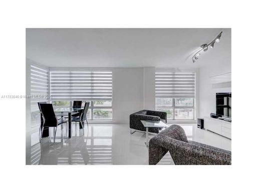 9800 W Bay Harbor Dr # 507, Bay Harbor Islands FL 33154