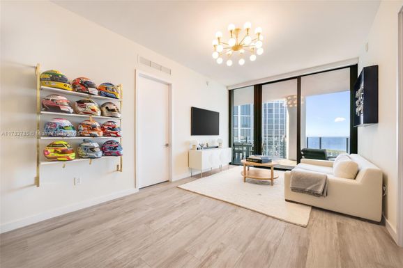 2831 S Bayshore Dr # 1902, Coconut Grove FL 33133