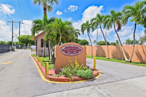 2170 W 60th St # 16108, Hialeah FL 33016