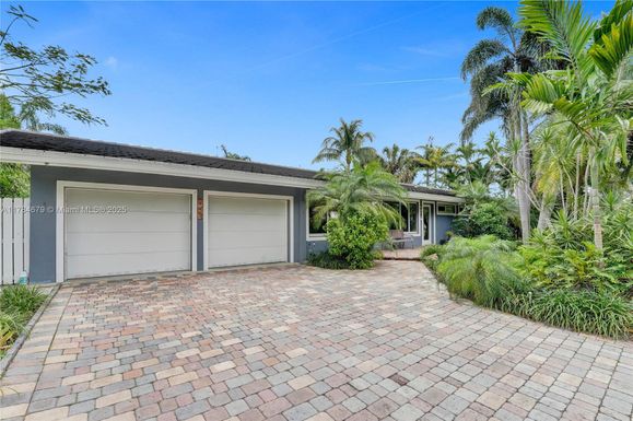 2528 NE 26th Ter, Fort Lauderdale FL 33305