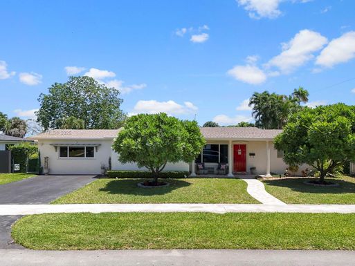 7815 W 16th Ct, Hialeah FL 33014