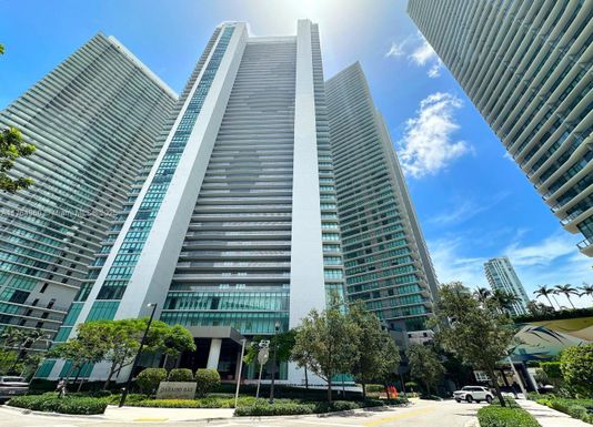 650 NE 32nd St, Miami FL 33137