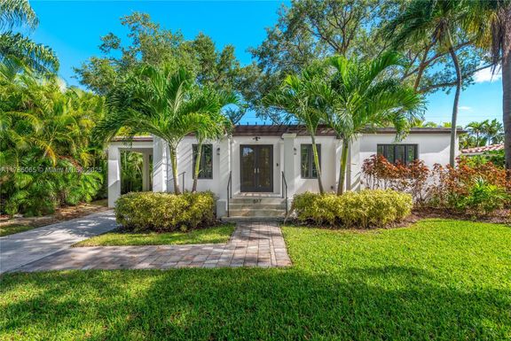 517 Cadagua Ave, Coral Gables FL 33146