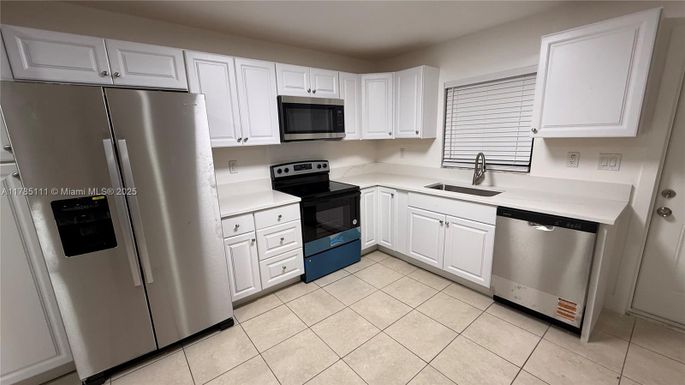 6046 SW 40th St Rear, Miramar FL 33023