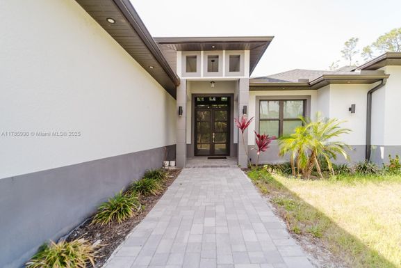 398 35TH AVE NW, Naples FL 34120