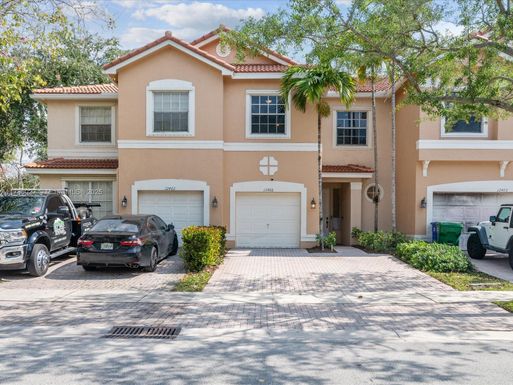 12468 SW 44th Ct, Miramar FL 33027