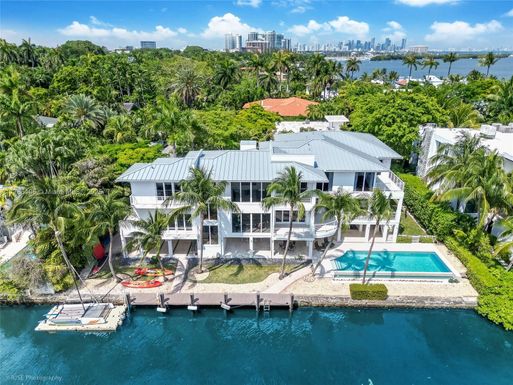 3835 Carole Ct, Miami FL 33133