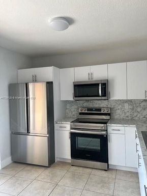 120 E 5 ST # 8, Hialeah FL 33010