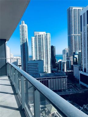 45 SW 9th St # 2004, Miami FL 33130