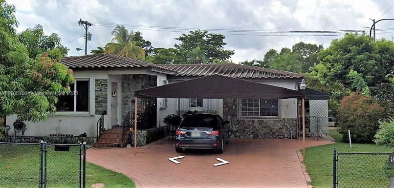 6150 SW 15th St, West Miami FL 33144