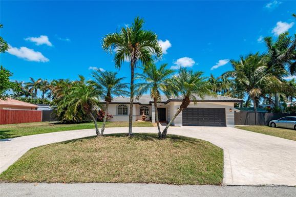 19653 SW 133rd Ct, Miami FL 33177